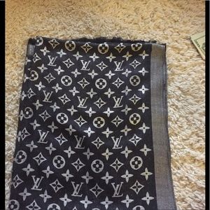 LV black and silver reversible scarf